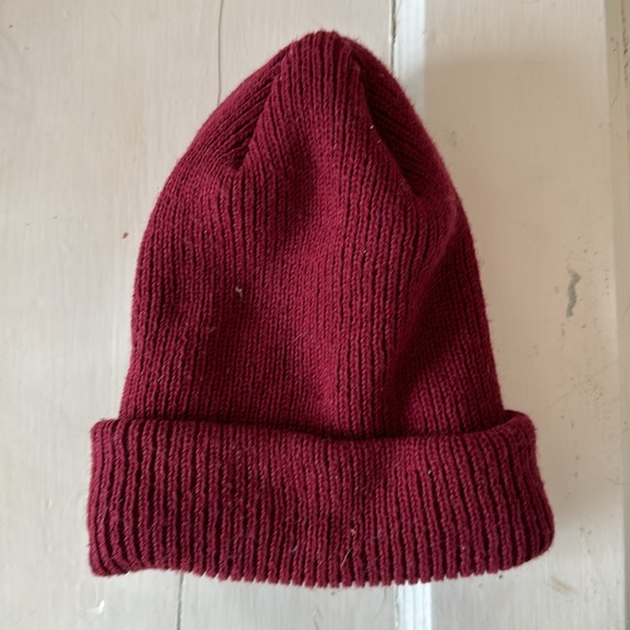 Province of Canada toque - Picture 2 of 3